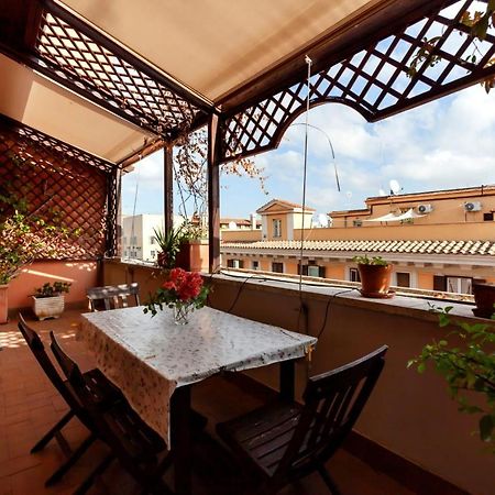 Cavalleggeri House Roma Exterior foto